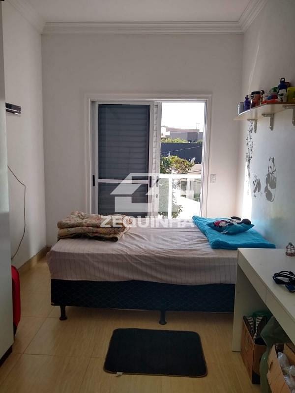 Casa à venda com 3 quartos, 290m² - Foto 9