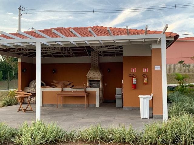 Casa com 71m², à venda, no bairro Medeiros em Jundiaí