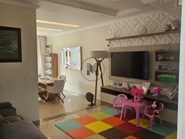 Casa com 302m² 3 quartos e 3 banheiros, à venda, no bairro Vila Indiana em Guaratinguetá