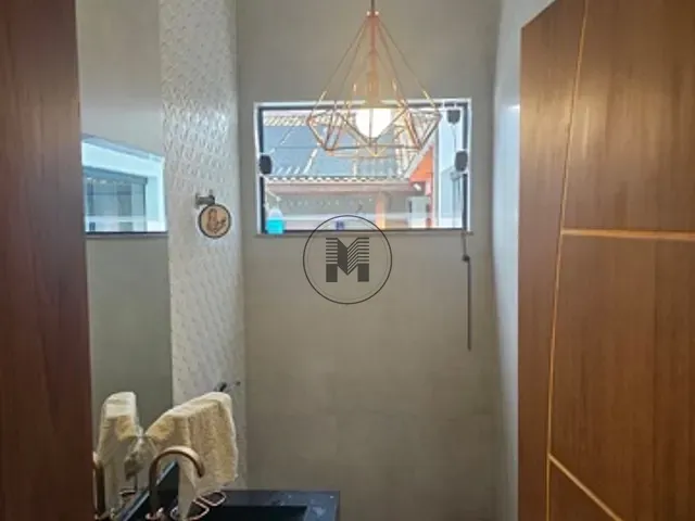 Casa com 302m² 3 quartos e 3 banheiros, à venda, no bairro Vila Indiana em Guaratinguetá