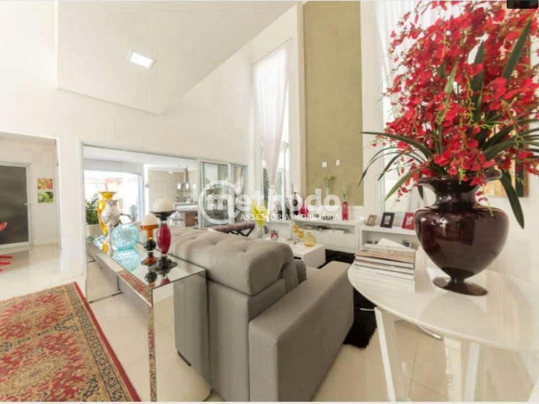 Casa, 5 quartos, 290 m² - Foto 2