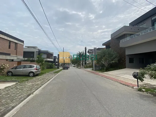 Casa 4 quartos e 6 banheiros, à venda, no bairro Condomínio Residencial Jaguary em São José dos Campos