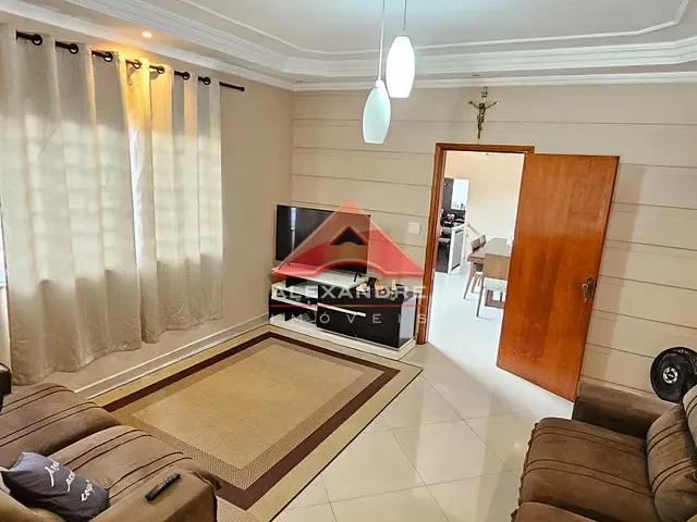 Casa com 270m² 3 quartos e 3 banheiros, à venda, no bairro Vila Maria em São José dos Campos