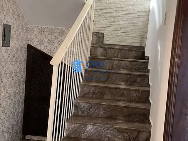 Casa com 300m² 4 quartos e 3 banheiros, à venda ou para alugar, no bairro Jardim Londrilar em Londrina