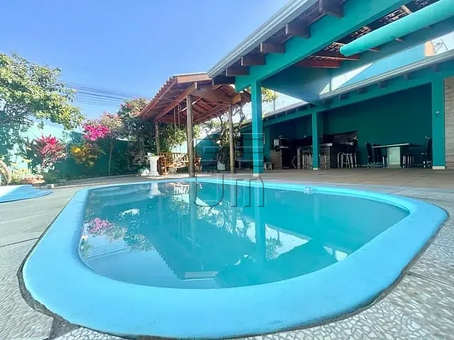 Casa com 360m² 3 quartos e 3 banheiros, à venda, no bairro Loteamento Chamonix em Londrina