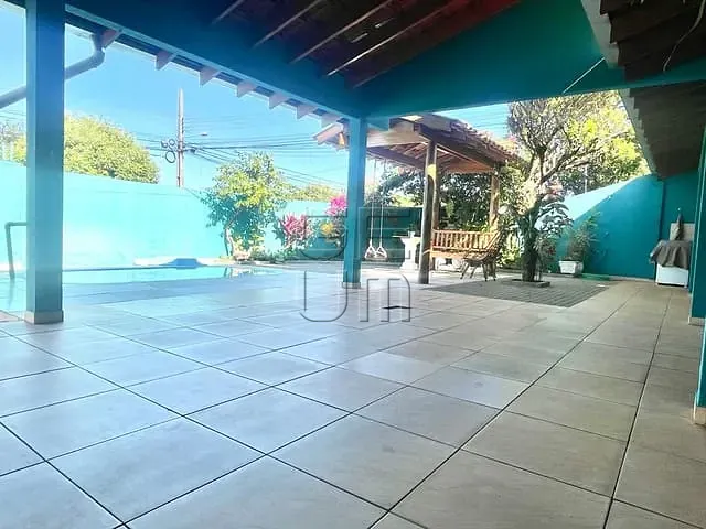 Casa com 360m² 3 quartos e 3 banheiros, à venda, no bairro Loteamento Chamonix em Londrina