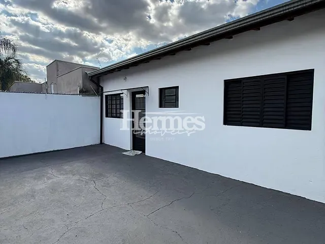 Casa com 90m² 2 quartos e 1 banheiro, para alugar, no bairro Jardim Fortaleza em Paulínia