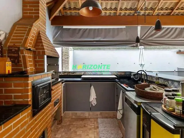 Casa 3 quartos e 3 banheiros, à venda, no bairro Urbanova em São José dos Campos