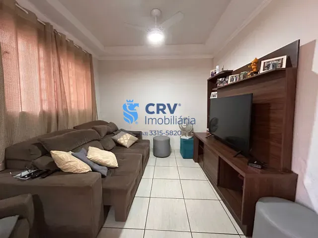Casa com 200m² 2 quartos e 3 banheiros, à venda, no bairro Conjunto Professora Hilda Mandarino em Londrina