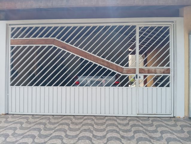 Casa com 156m² 2 quartos e 1 banheiro, à venda, no bairro Residencial Comercial Cidade Vista Alegre em Pindamonhangaba