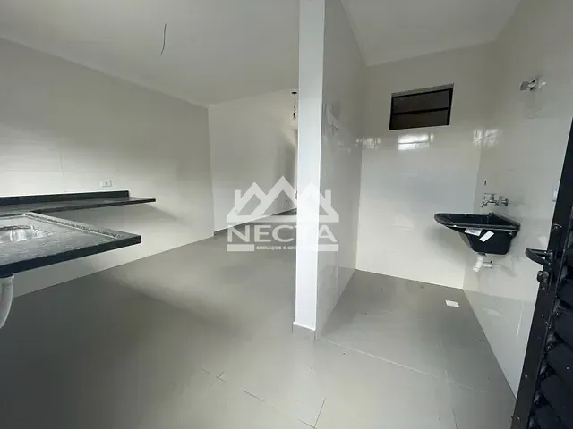 Casa com 98m² 3 quartos e 3 banheiros, à venda, no bairro Massaguaçu em Caraguatatuba