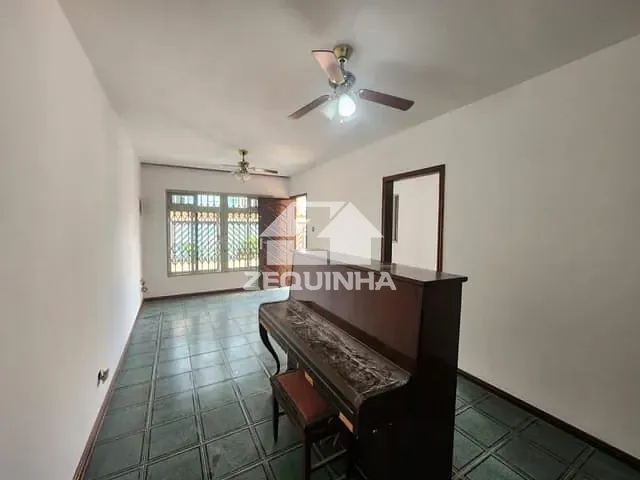 Casa com 190m² 3 quartos e 2 banheiros, à venda, no bairro Centro em Osasco