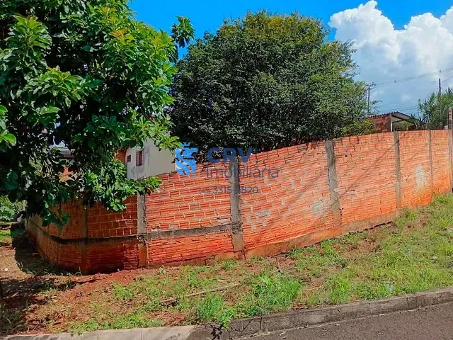Casa com 394m² 3 quartos e 2 banheiros, à venda, no bairro Conjunto Cafezal 1 em Londrina