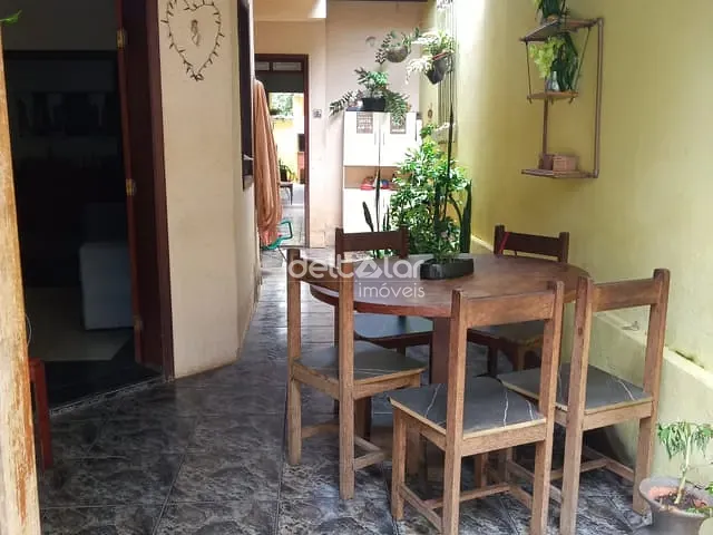 Casa com 102m² 2 quartos e 3 banheiros, à venda, no bairro Santa Branca em Belo Horizonte