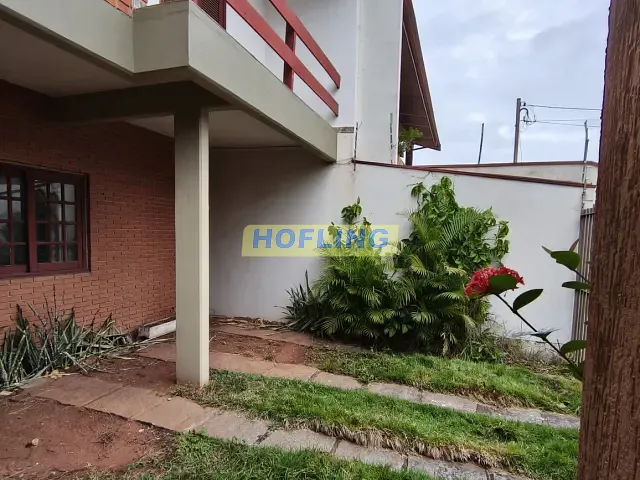 Casa com 1m² 3 quartos e 4 banheiros, para alugar, no bairro Jardim Claret em Rio Claro