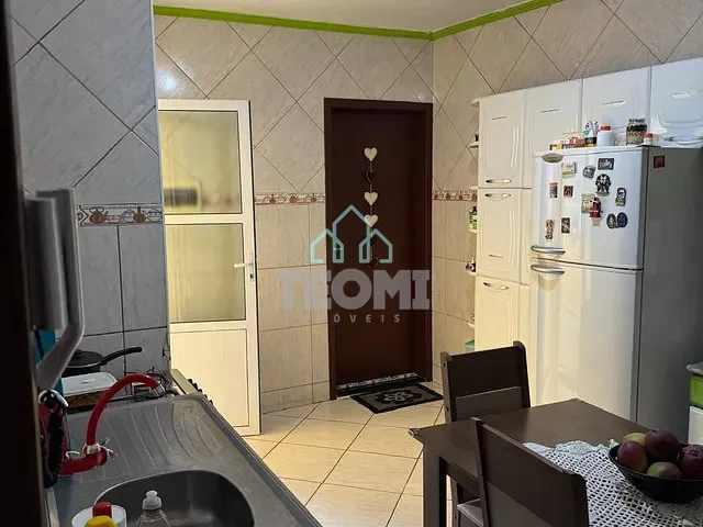 Casa 3 quartos e 2 banheiros, à venda, no bairro Bosque da Saúde em Taubaté