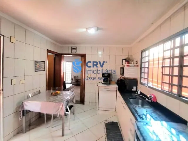 Casa com 250m² 3 quartos e 4 banheiros, à venda, no bairro Jardim Do Leste em Londrina