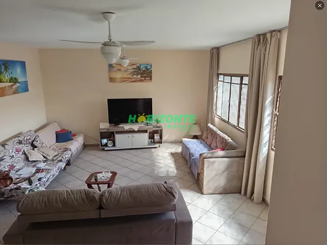Casa com 212m² 3 quartos e 2 banheiros, à venda, no bairro Indaiá em Caraguatatuba