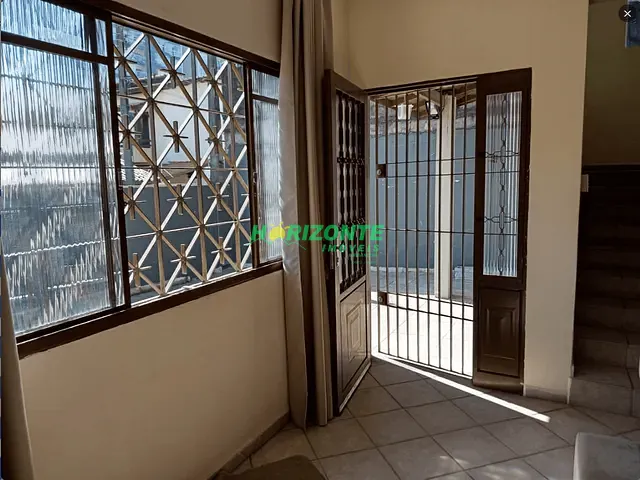 Casa com 212m² 3 quartos e 2 banheiros, à venda, no bairro Indaiá em Caraguatatuba