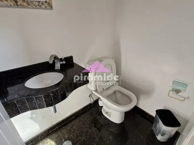 Casa com 450m² 6 quartos e 3 banheiros, à venda, no bairro Perequê-Açu em Ubatuba