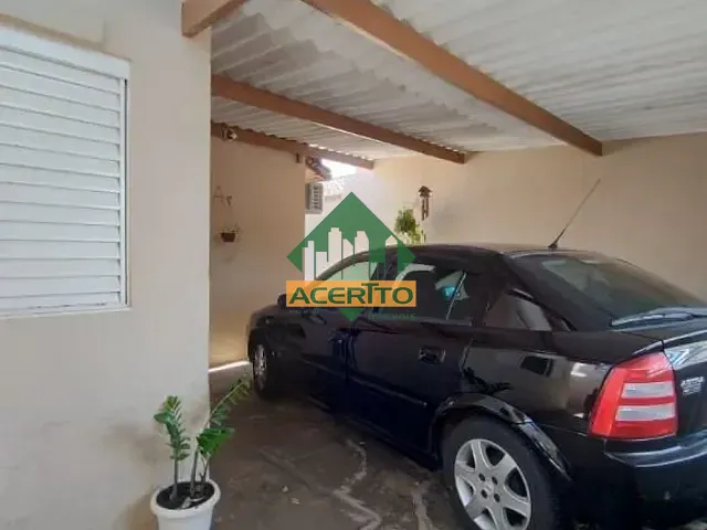 Casa com 170m² 2 quartos e 2 banheiros, à venda, no bairro Conjunto Habitacional Hilda Mandarino em Araçatuba