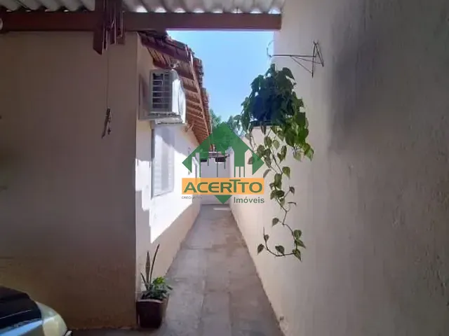 Casa com 170m² 2 quartos e 2 banheiros, à venda, no bairro Conjunto Habitacional Hilda Mandarino em Araçatuba