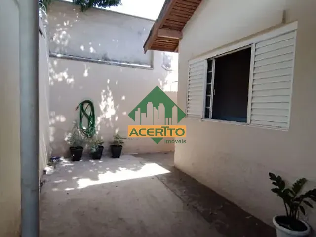 Casa com 170m² 2 quartos e 2 banheiros, à venda, no bairro Conjunto Habitacional Hilda Mandarino em Araçatuba