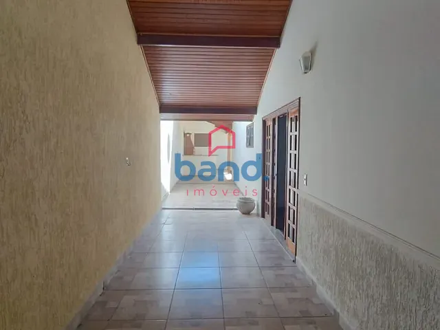 Casa 4 quartos e 4 banheiros, para alugar, no bairro Rafael Alcalá em Porto Feliz