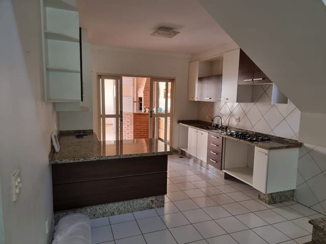 Foto do Casa - Casa a venda no  Condomínio Residencial  Havana, com mezanino, 04 dorm.(02 suíte), toda mobiliada com 190m²  de área útil. | Guepardo Imob