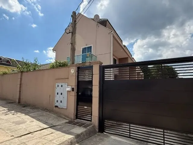 Casa com 124m² 3 quartos e 4 banheiros, à venda, no bairro Santa Felicidade em Curitiba