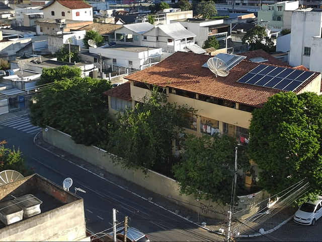 Casa 6 quartos e 4 banheiros, à venda, no bairro Parque Tamandaré em Campos dos Goytacazes
