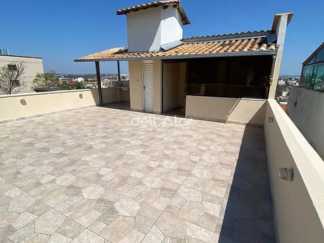Casa com 452m² 3 quartos e 4 banheiros, à venda, no bairro Heliópolis em Belo Horizonte