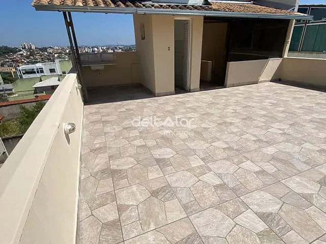 Casa com 452m² 3 quartos e 4 banheiros, à venda, no bairro Heliópolis em Belo Horizonte
