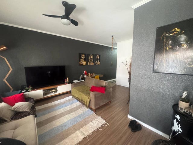 Casa com 200m² 2 quartos e 3 banheiros, à venda, no bairro Residencial Parque das Palmeiras em Pindamonhangaba
