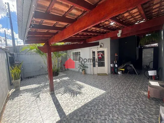 Casa com 200m² 2 quartos e 3 banheiros, à venda, no bairro Residencial Parque das Palmeiras em Pindamonhangaba
