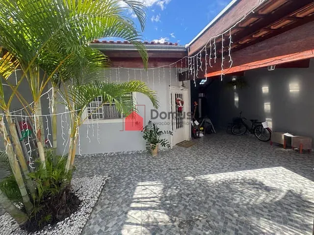 Casa com 200m² 2 quartos e 3 banheiros, à venda, no bairro Residencial Parque das Palmeiras em Pindamonhangaba
