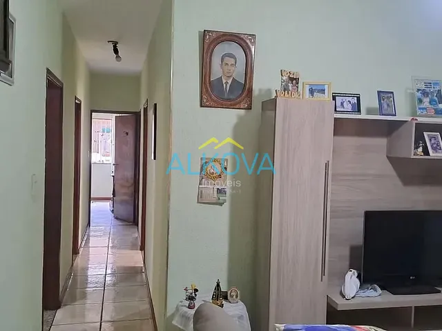 Casa com 300m² 3 quartos e 3 banheiros, à venda, no bairro Vila Tatetuba em São José dos Campos