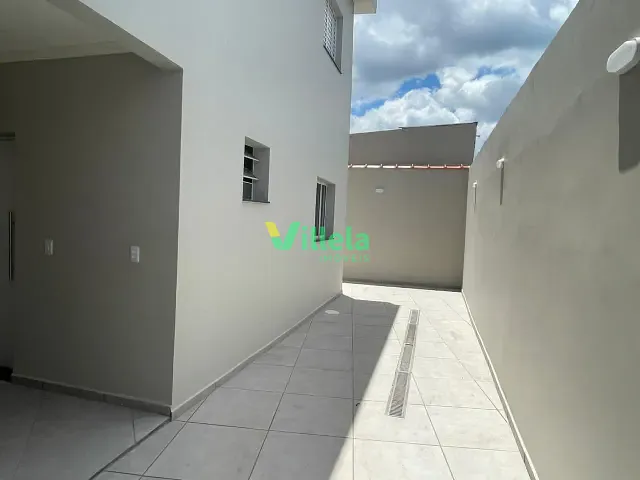 Casa 3 quartos e 2 banheiros, à venda, no bairro residencial Flamboyant em Itaquaquecetuba