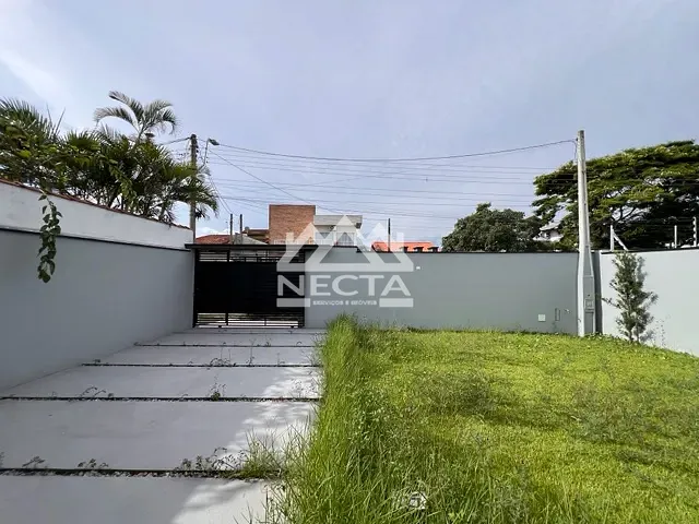 Casa com 360m² 3 quartos e 3 banheiros, à venda, no bairro Pontal de Santa Marina em Caraguatatuba
