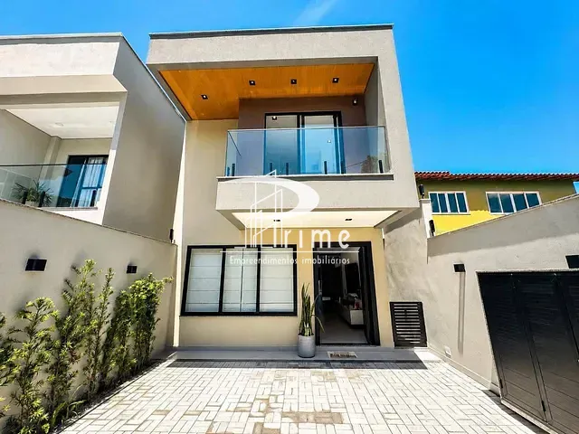 Casa com 320m² 3 quartos e 5 banheiros, à venda, no bairro Maravista em Niterói