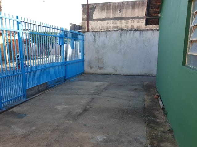 Foto do Casa - Casa com 3 dormitórios para alugar, 57 m² por R$ 869,86 - Conjunto Manoel Mendes - Uberaba/MG | ZUCATO IMOBILIARIA LTDA