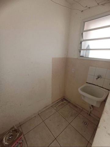 Apartamento 2 quartos e 1 banheiro, para alugar, no bairro Feital em Pindamonhangaba