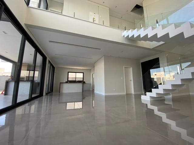 Casa com 489m² 4 quartos e 5 banheiros, à venda, no bairro Condomínio Residencial Alphaville em São José dos Campos