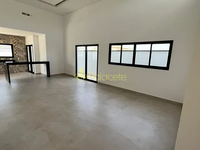Casa com 300m² 3 quartos e 2 banheiros, à venda, no bairro Bairro do Grama em Caçapava