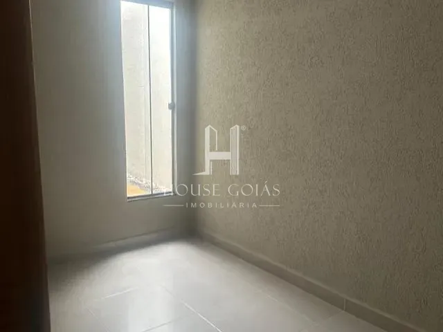 Casa 2 quartos e 1 banheiro, à venda, no bairro Setor Samarah em Trindade