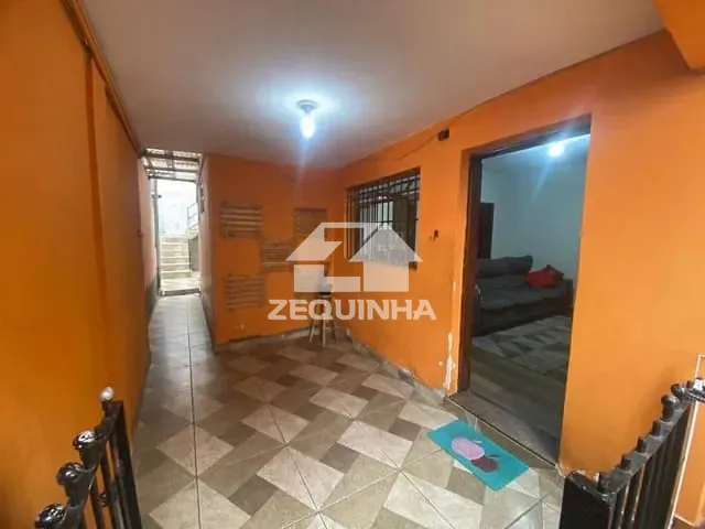 Casa com 169m² 5 quartos e 4 banheiros, à venda, no bairro Santo Antonio em Osasco