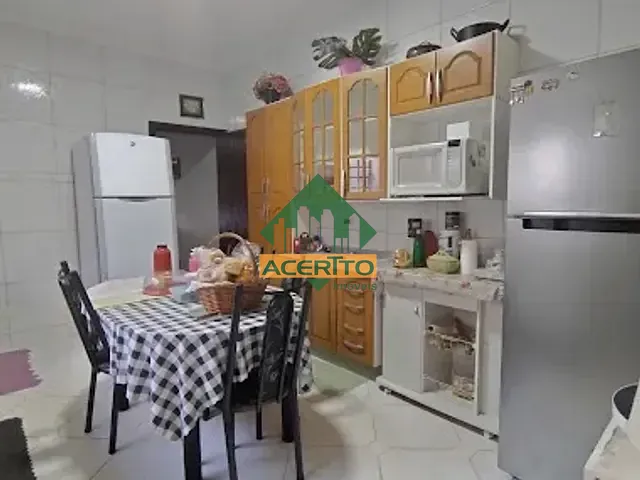 Casa com 250m² 3 quartos e 3 banheiros, à venda, no bairro Planalto em Araçatuba