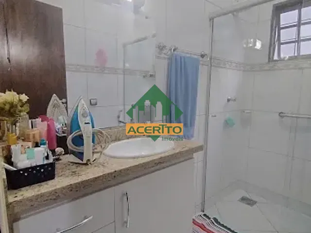 Casa com 250m² 3 quartos e 3 banheiros, à venda, no bairro Planalto em Araçatuba