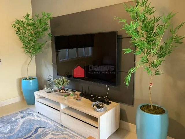 Casa com 790m² 4 quartos e 3 banheiros, à venda, no bairro Condominio Residencial Real Ville em Pindamonhangaba