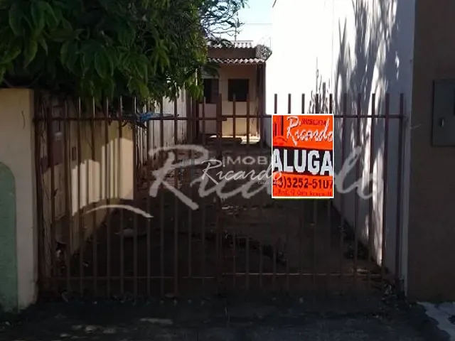 Casa 2 quartos e 1 banheiro, para alugar, no bairro Jardim Panorama em Arapongas